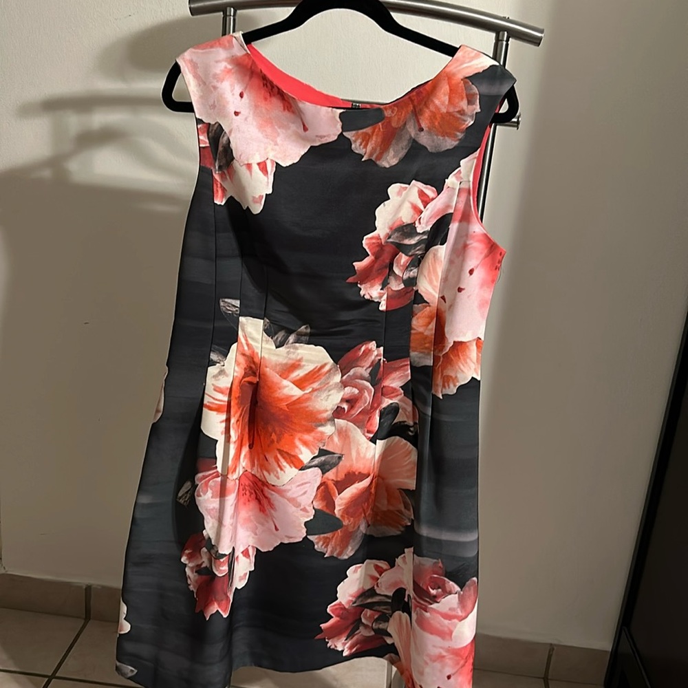 Women Floral Vince Camuto Dress MIDI